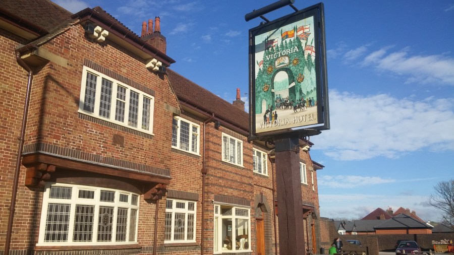 TOP 100 PUBS – THE VICTORIA HOTEL ,&nbsp;CLEVELEYS
