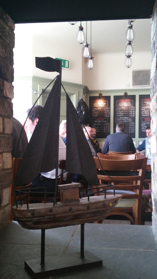 THE WRESTLERS – PAD THAI, PUMPS, BUT NO&nbsp;POOL