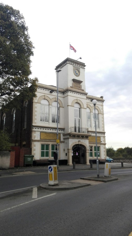 KNOTTINGLEY KICKS BACK