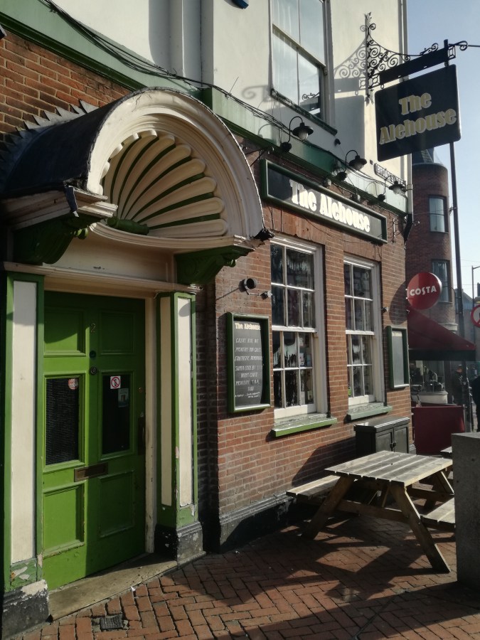 TOP 100 PUBS – ALEHOUSE,&nbsp;READING