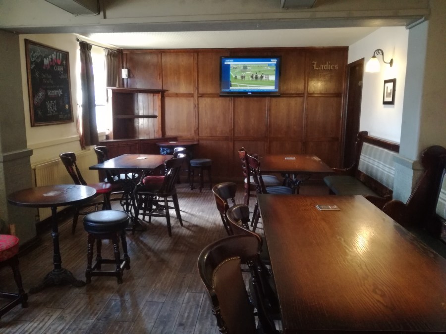 TOP 100 PUBS – RED LION, STOCKTON&nbsp;HEATH