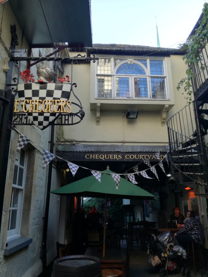 OXFORD CHEQUERS – A PURE&nbsp;PEDIGREE