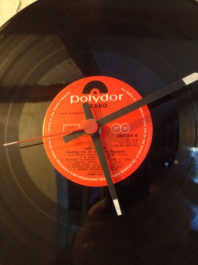 LINCS LICKED UNDER THE SCUNNY&nbsp;SUN