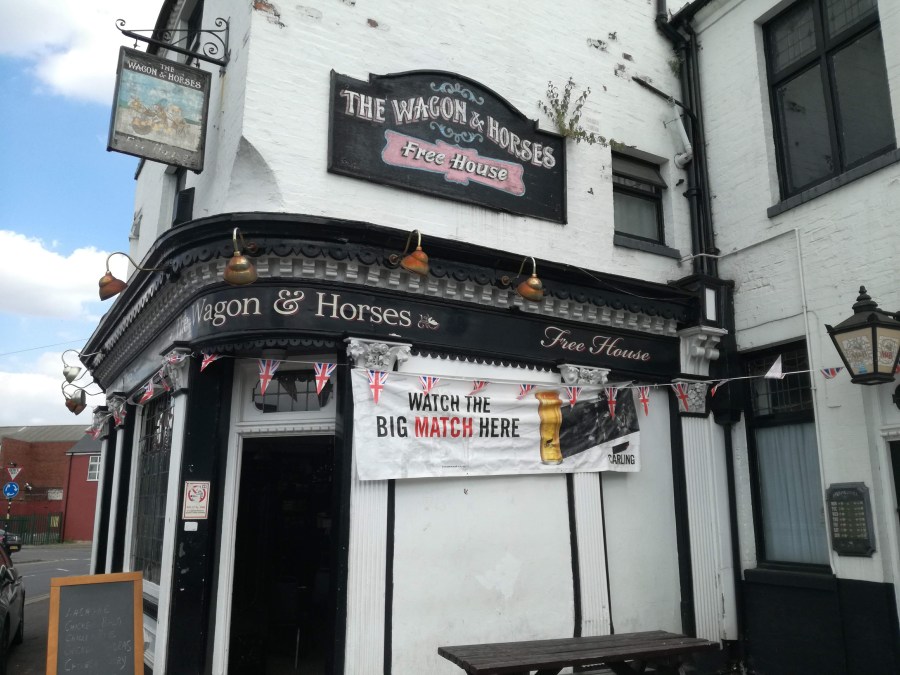 KEEP RIGHT ON TO THE END OF THE ROAD (WELL,&nbsp;DERITEND)