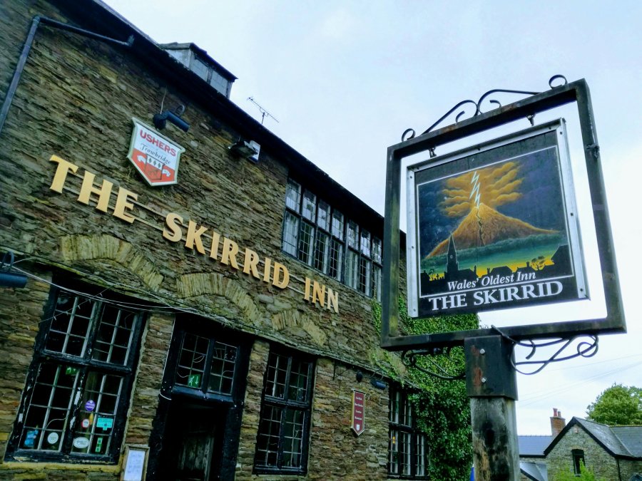 OLD BOYOS IN THE OLDEST PUB IN&nbsp;WALES