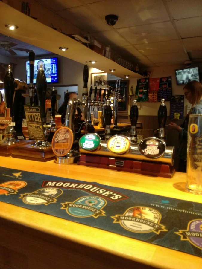 A DARWEN TRILOGY – PHIL THOMPSON, THE £2.60 PINT & DR.&nbsp;NO