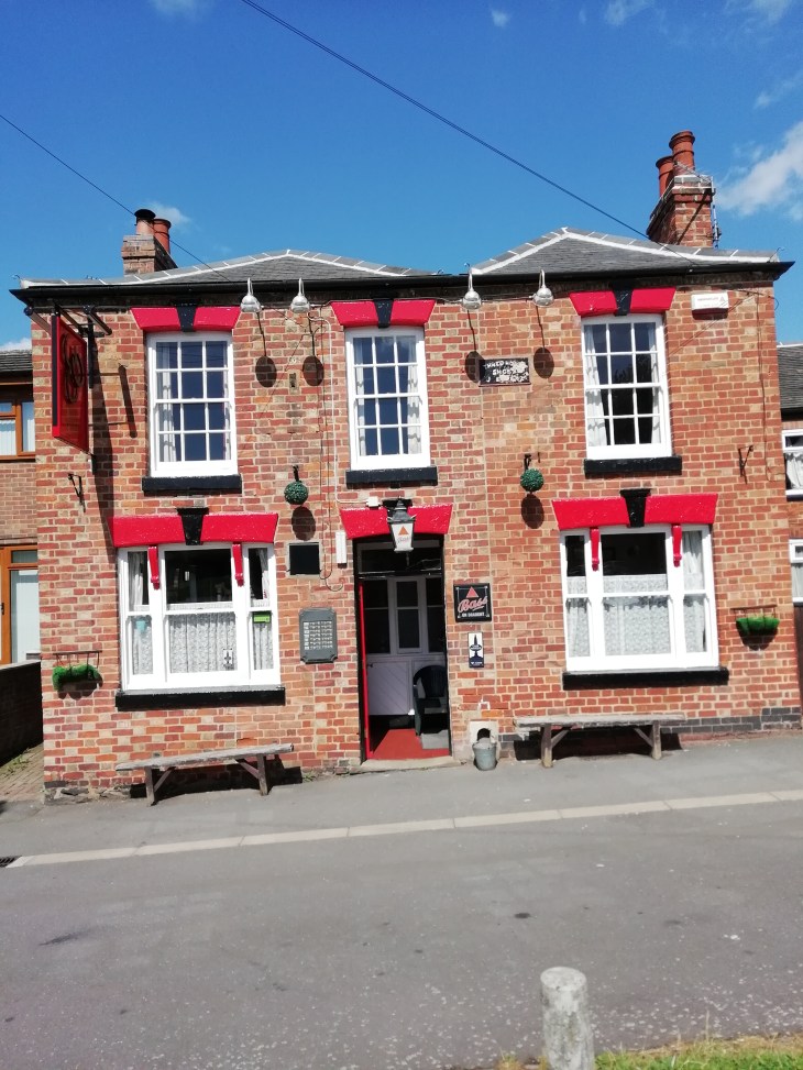 Three Horse SHoes 17.08.18  (6).jpg