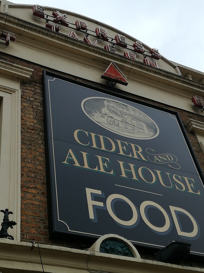 TOP 100 PUBS – THE EXPRESS TAVERN,&nbsp;BRENTFORD