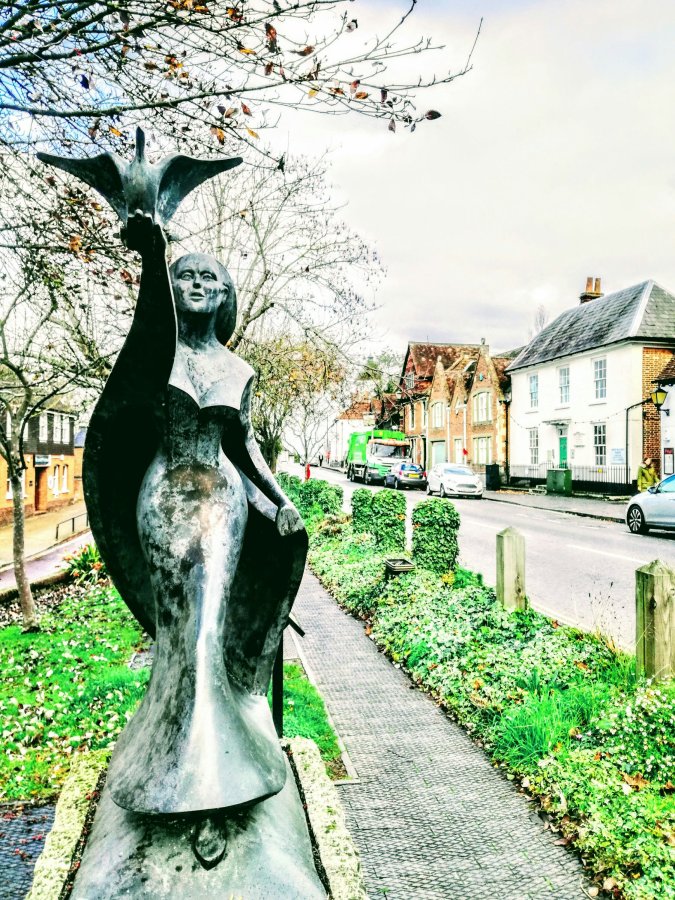 BUMPING INTO HIGH TABLES IN WEST&nbsp;MALLING