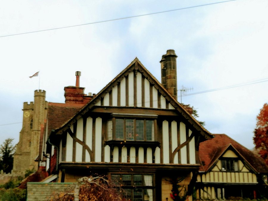 (TONBRIDGE) ANGELS WITH DIRTY&nbsp;OVERALLS