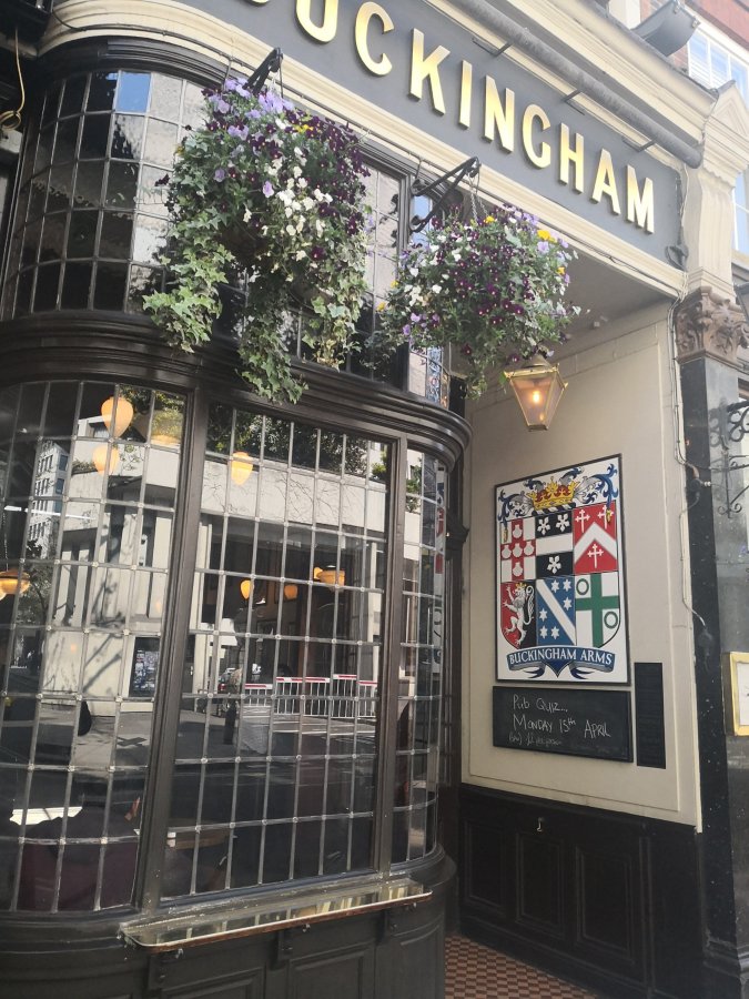 THE BUCKINGHAM ARMS – A PASSPORT TO GBG&nbsp;IMMORTALITY