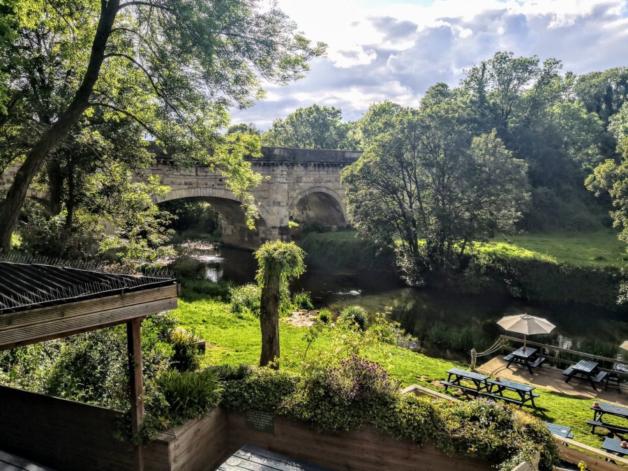 CROSS GUNS BY THE&nbsp;AVON