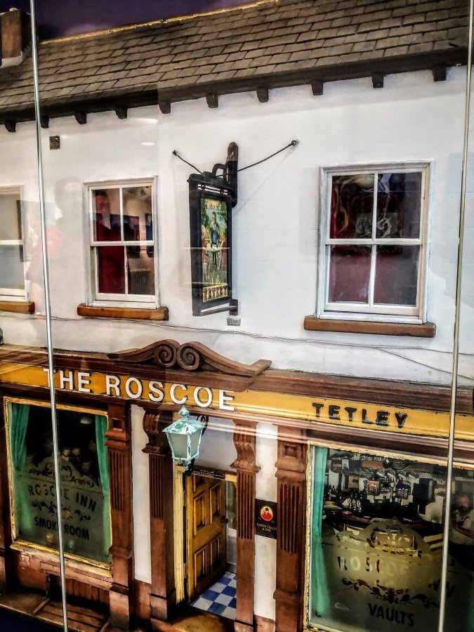 THE ROSCOE SMOKE&nbsp;ROOM