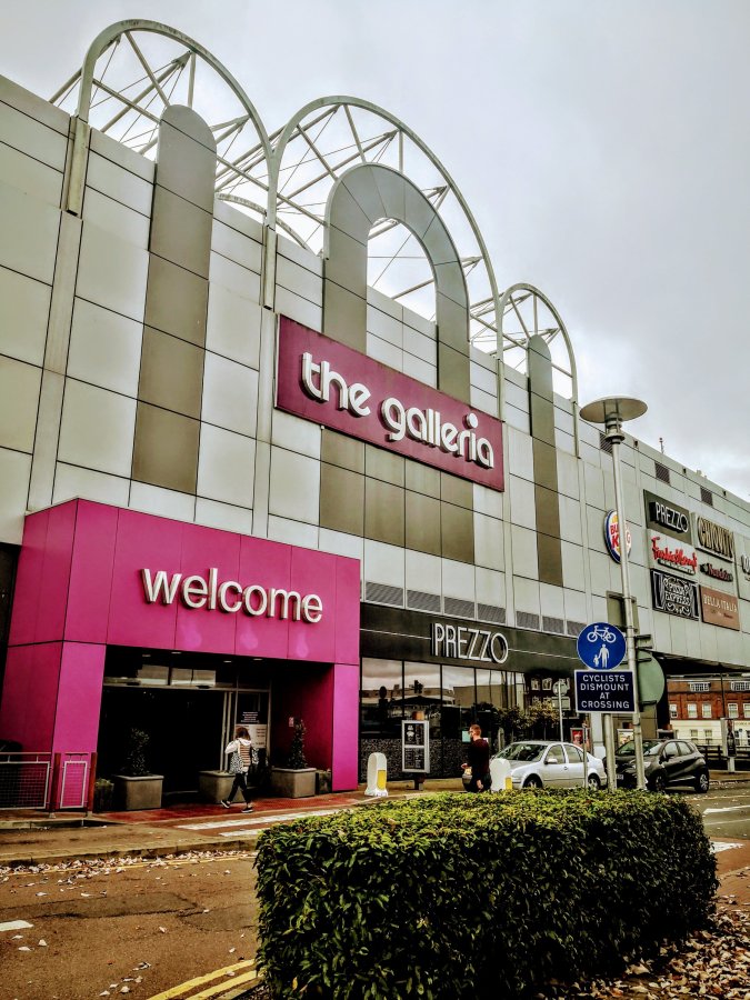 AN UNEXPECTED HOUR IN HATFIELD&nbsp;GALLERIA