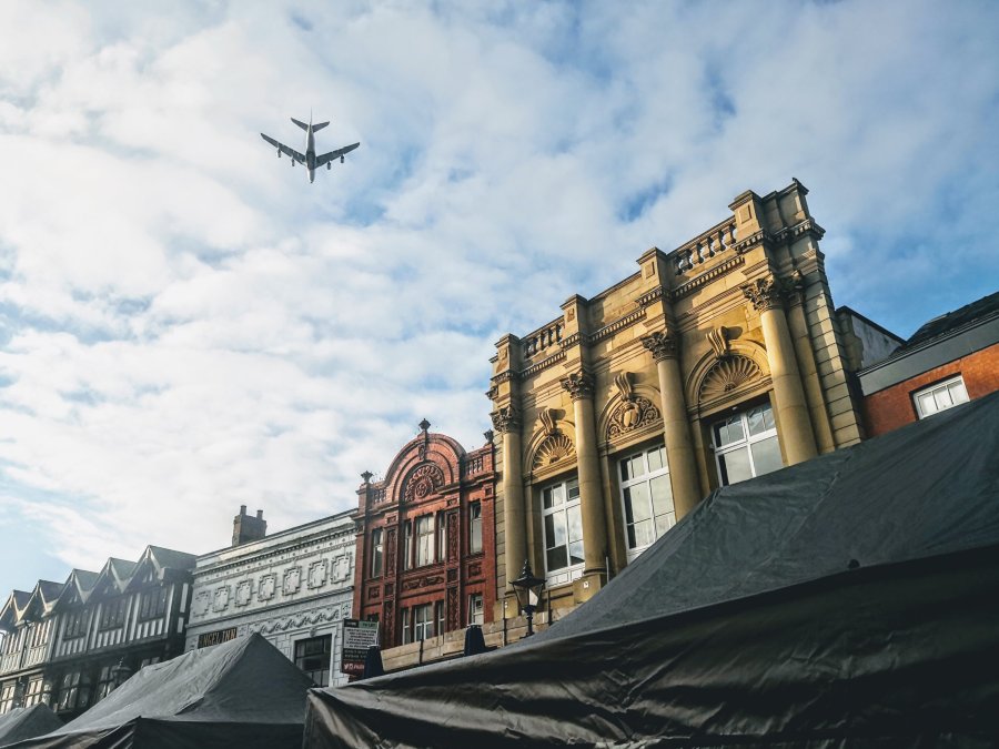 NO STAGGER, BUT STOCKPORT STILL STARTLES