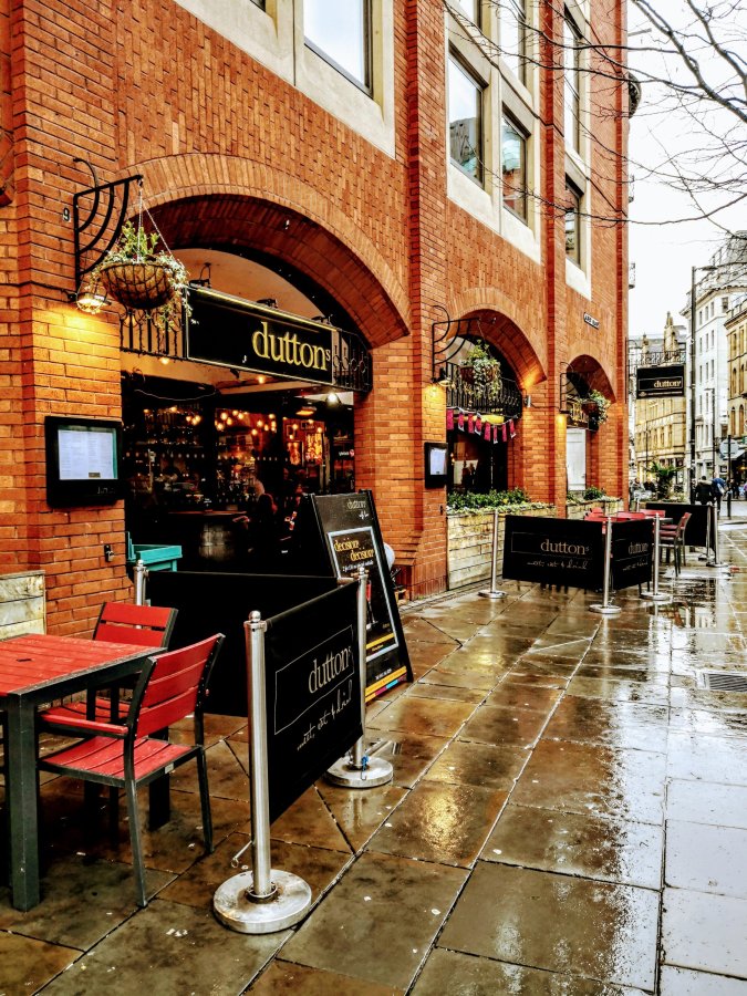 CHRISTMAS EVE, MANCHESTER