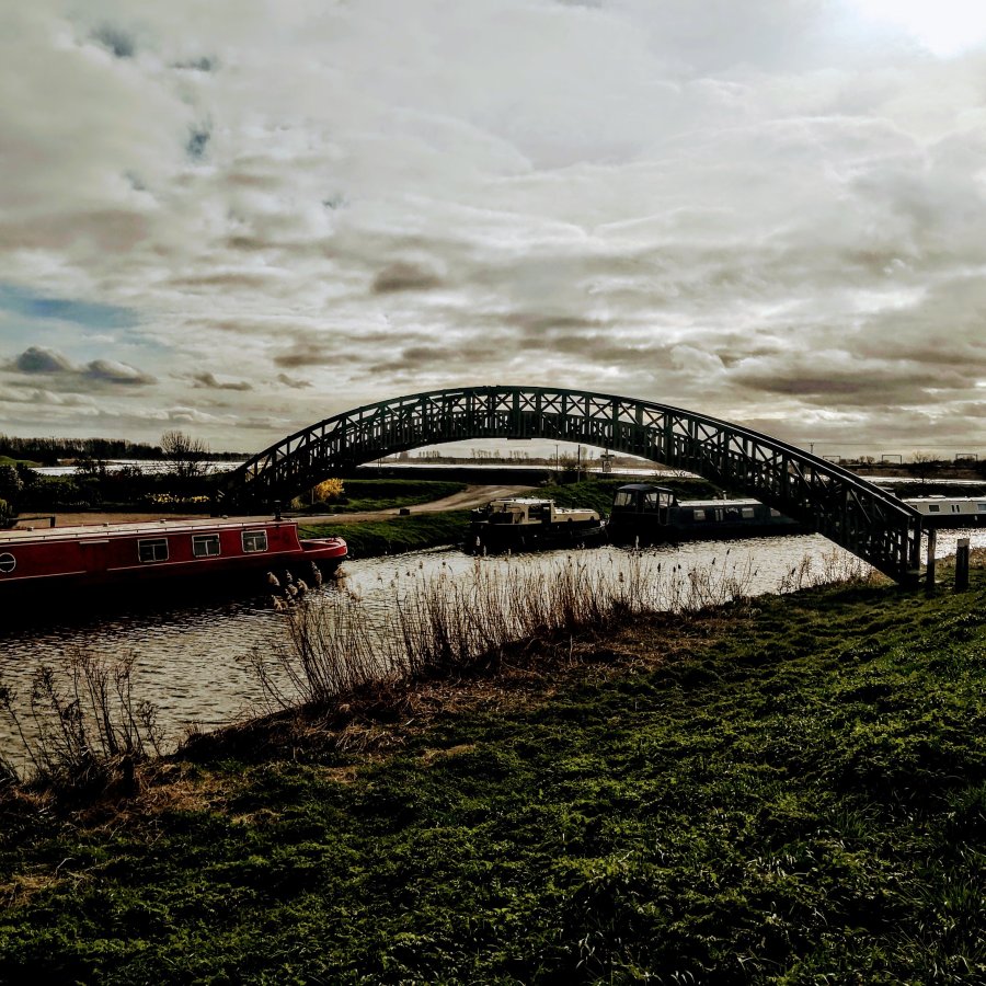 LITTLE THETFORD – (REPLACEMENT) HIPS DON’T&nbsp;LIE