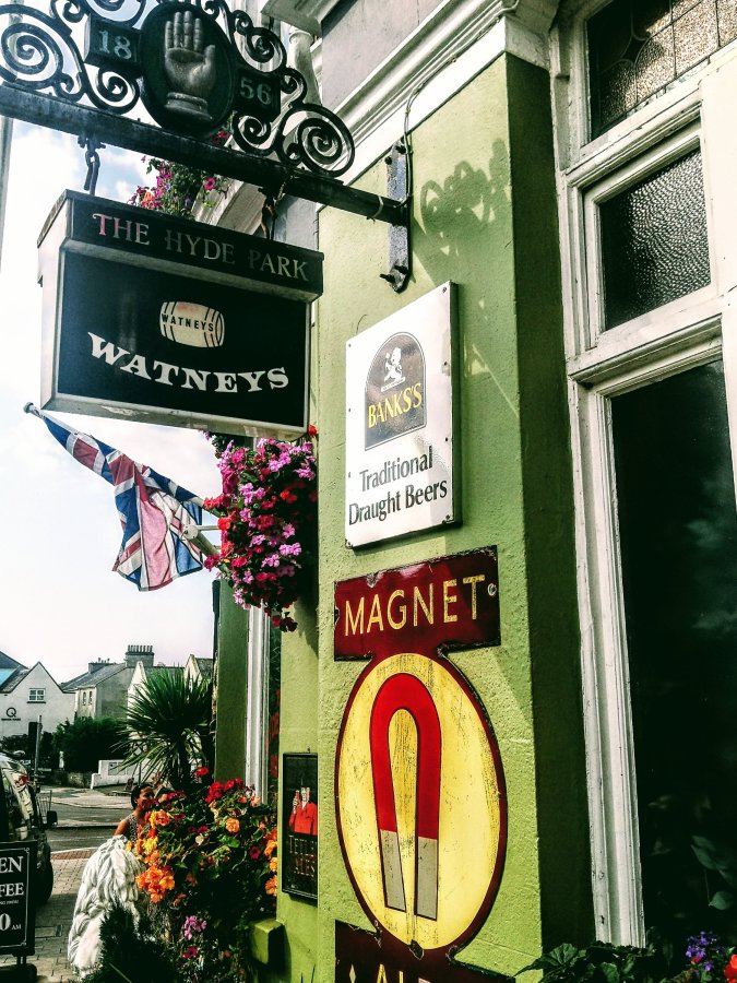 BREWERIANA OVERLOAD AT THE HYDE PARK&nbsp;(I)