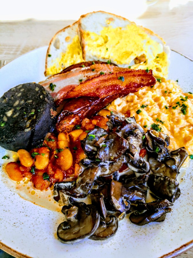 BREAKFAST AT THE ASHTON&nbsp;CANAL