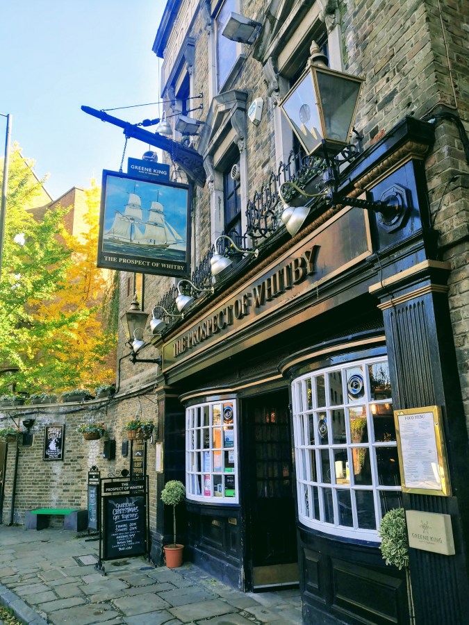 HANGING AROUND – WAPPING&nbsp;WRAPPED