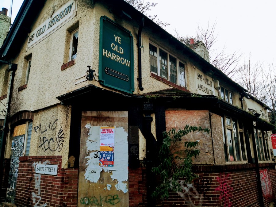 CRUMBLING CLASSICS ON CRICKET INN&nbsp;ROAD