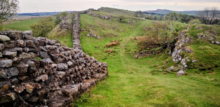 BATTLING PEATSTEEL CRAGS