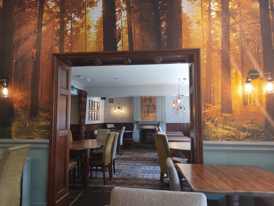 “Haven’t you heard ? You don’t need to wear that anymore&nbsp;!”