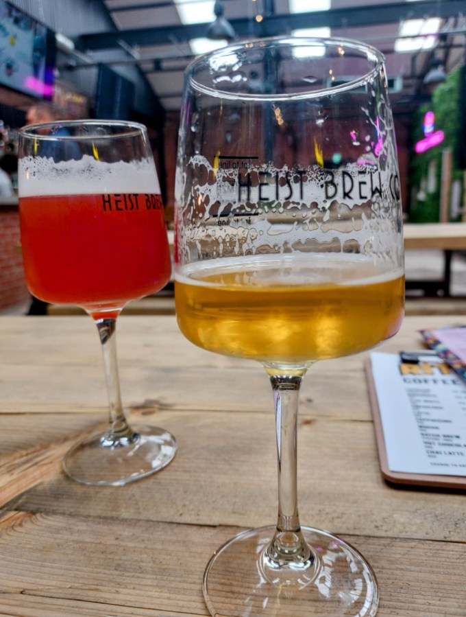 IT’S A HEIST&nbsp;!