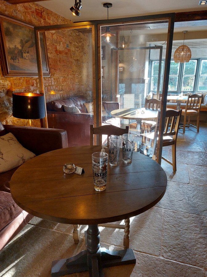 “Will Sir be dining with us tonight&nbsp;?”