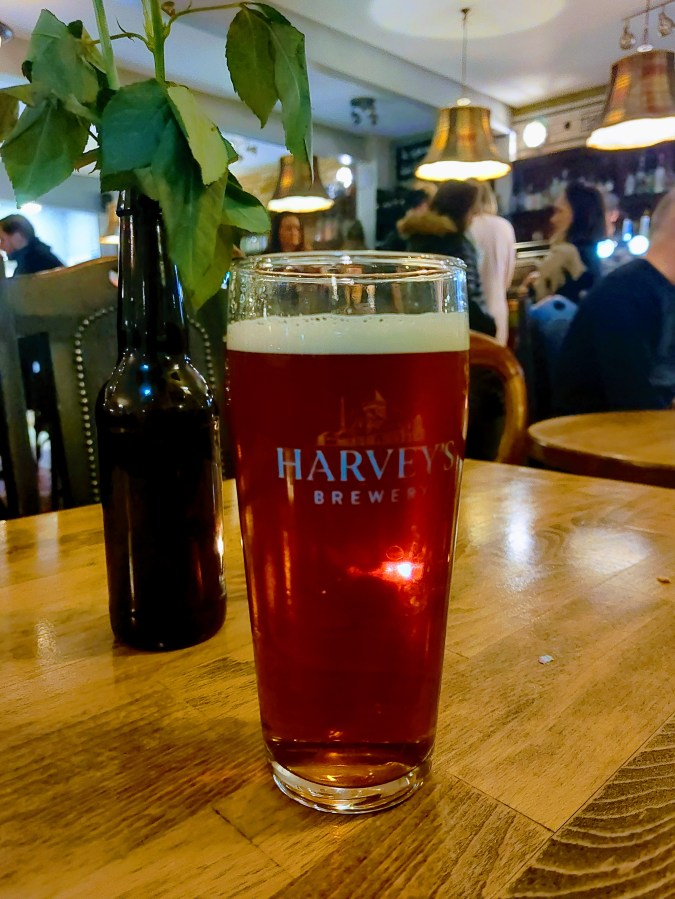 QUEUEING !  IN PUBS&nbsp;!!!