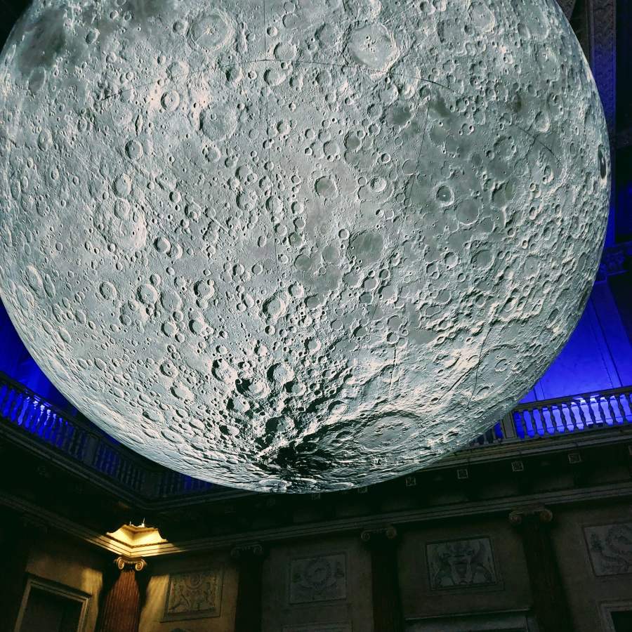 NEW MOON (IN WENTWORTH WOODHOUSE) ON&nbsp;MONDAY