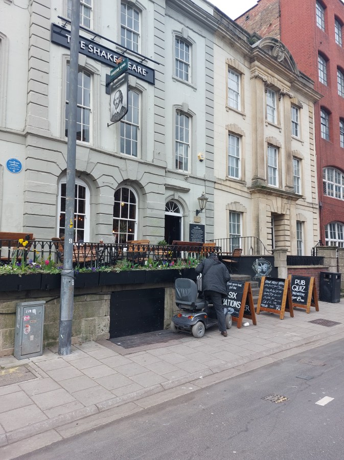 SHAKESPEARES, SHAKESPEARES, EVERYWHERE