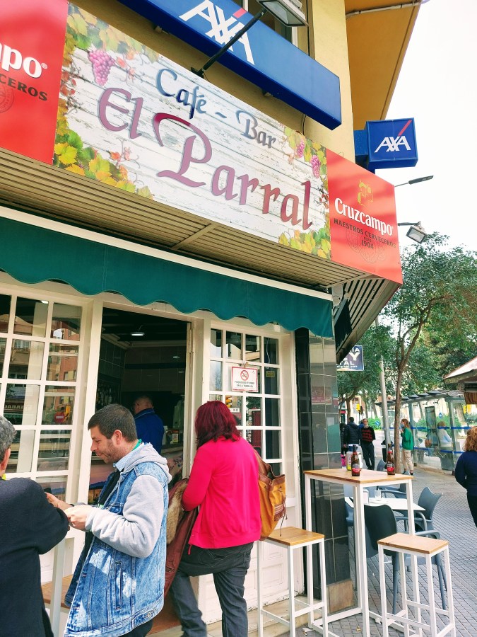 FONTS AND FREE&nbsp;TAPAS