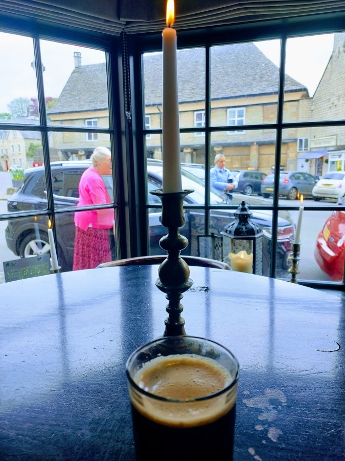 MOOCHING ROUND MINCHINHAMPTON