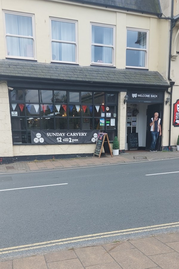 “No, you CAN’T just come in & use the loo&nbsp;!”