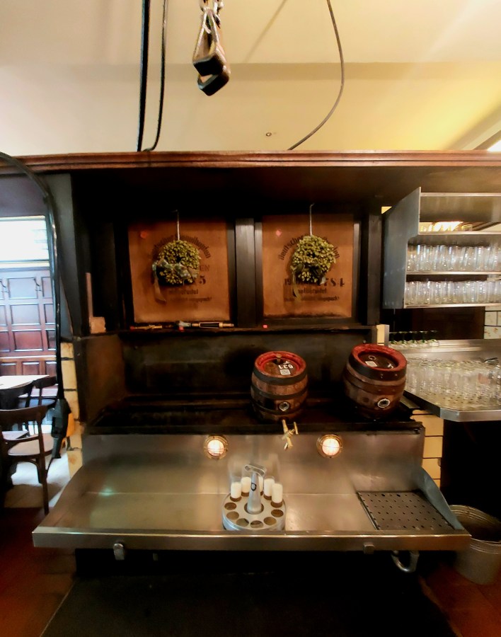 Top 10 Schnitzel & Kölsch Pubs – Brauhaus&nbsp;Päffgen