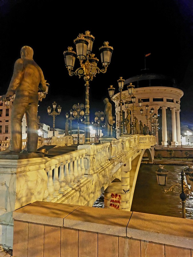 TO SKOPJE !  AFTER SIX (6) HOURS AT LUTON&nbsp;AIRPORT