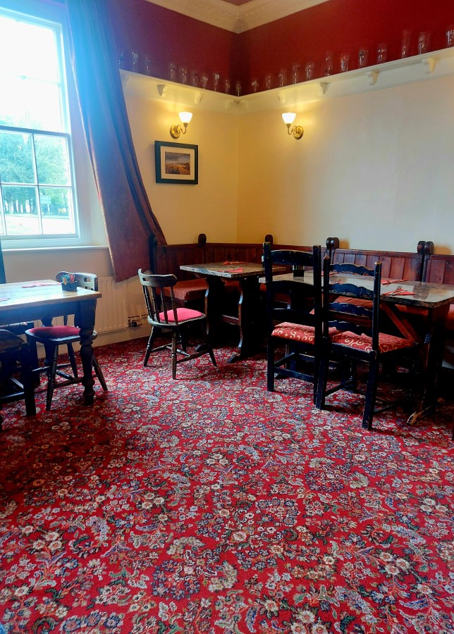 ALL THE TABLES WITH A “RESERVED” SIGN; WHAT WILL MRS RM DO&nbsp;?