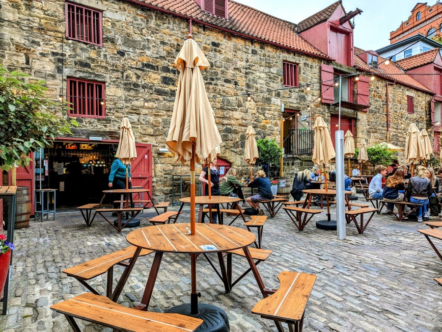 QUEUEING IN SPOONS – YEA OR NAY&nbsp;?