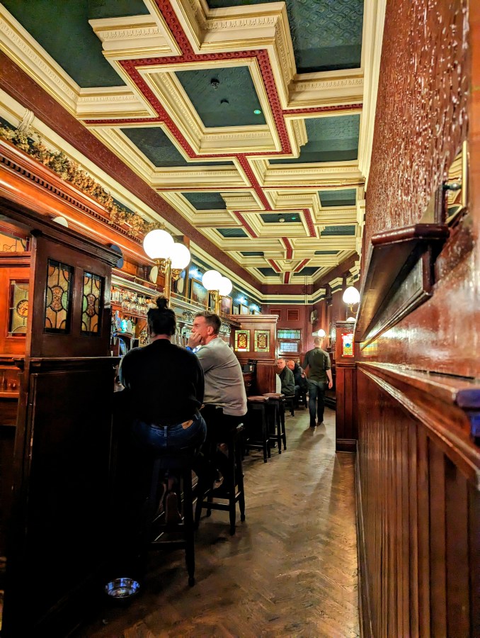SHOWING OFF THE CROWN POSADA TO&nbsp;TOURISTS