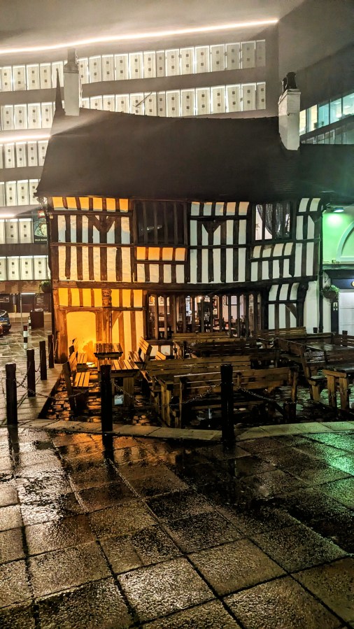 THE DUFF PINT CHANGED,&nbsp;GRACIOUSLY