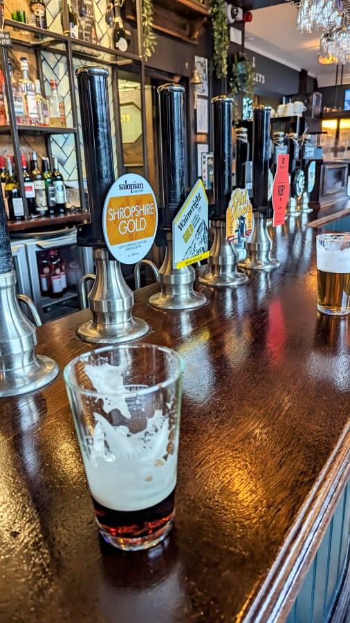 NO BASS TODAY, BUT THE PALACE JOINS LEEDS PUB&nbsp;ROYALTY