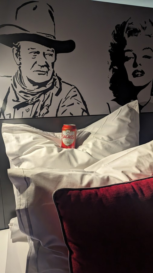 JOHN WAYNE IS BIG&nbsp;LEGGY