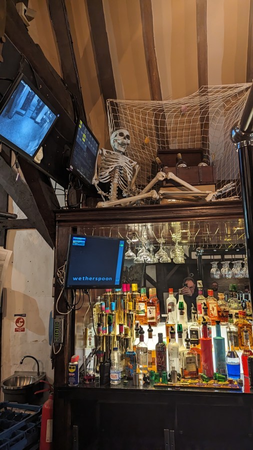 WILL YOU MEET ME IN THE WETHERSPOONS, ON THE CORNER NEAR TO&nbsp;MIDNIGHT…