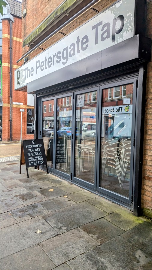 ALL THE PUBS IN THE MANCHESTER BEER BOOK – PETERSGATE TAP,&nbsp;STOCKPORT