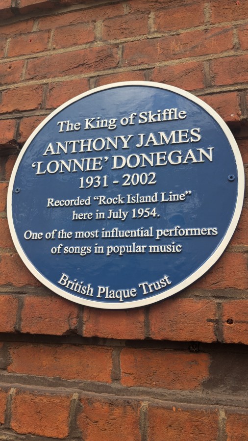 THE LOST CATS OF FINCHLEY&nbsp;ROAD