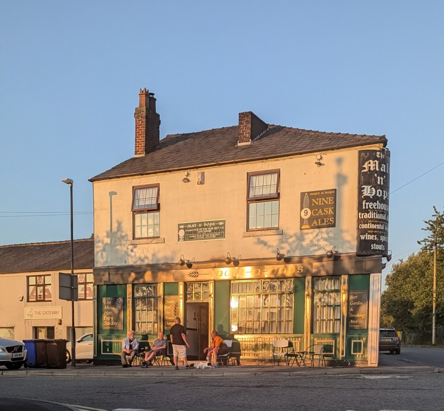 TOP 100 PUBS – MALT N HOPS,&nbsp;CHORLEY