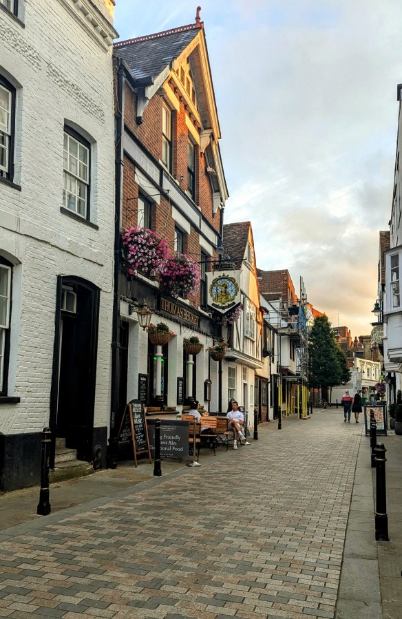 TALKING U.S. POLITICS OVER STICKY TOFFEE PUDDING WITH TEXANS IN THE THOMAS&nbsp;BECKET