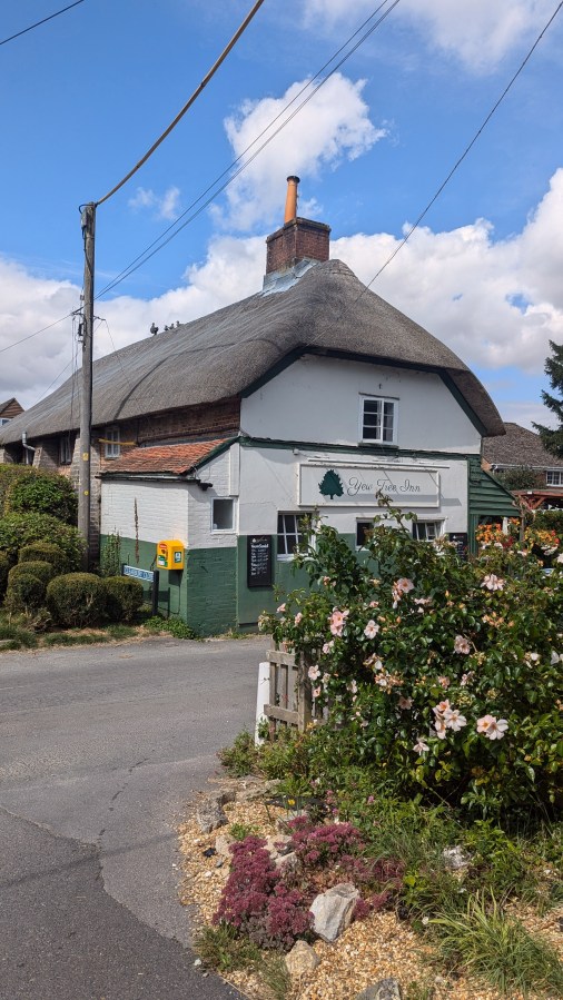 ANIMAL FINIALS IN&nbsp;ODSTOCK