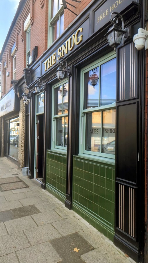 A DART TO&nbsp;DROYLSDEN